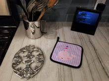 Load image into Gallery viewer, Pink Whale Pot Holders - Set of 2 - Heat-Resistant Kitchen Essentials BB7134PTHD