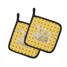 Load image into Gallery viewer, Oyster Mushrooms on Basketweave Pot Holders - Set of 2 - Heat-Resistant Kitchen Essentials BB7206PTHD
