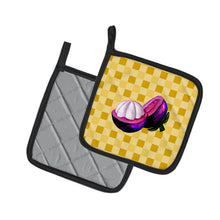 Load image into Gallery viewer, Mangosteen Sliced on Basketweave Pot Holders - Set of 2 - Heat-Resistant Kitchen Essentials BB7235PTHD