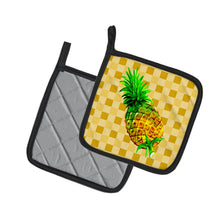 Load image into Gallery viewer, Whole Pineapple on Basketweave Pot Holders - Set of 2 - Heat-Resistant Kitchen Essentials BB7245PTHD
