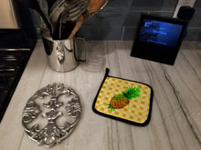 Load image into Gallery viewer, Whole Pineapple on Basketweave Pot Holders - Set of 2 - Heat-Resistant Kitchen Essentials BB7246PTHD