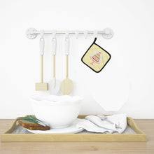 Load image into Gallery viewer, 3 Tier Cake on Yellow Pot Holders - Set of 2 - Heat-Resistant Kitchen Essentials BB7290PTHD