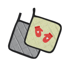 Load image into Gallery viewer, Oven Mitts on Green Pot Holders - Set of 2 - Heat-Resistant Kitchen Essentials BB7297PTHD