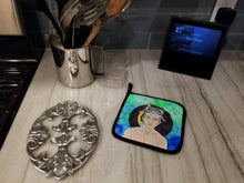Load image into Gallery viewer, Pisces Zodiac Sign Pot Holders - Set of 2 - Heat-Resistant Kitchen Essentials BB7316PTHD