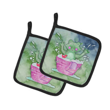 Load image into Gallery viewer, Frog Bathing Watercolor Pot Holders - Set of 2 - Heat-Resistant Kitchen Essentials BB7343PTHD