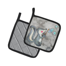 Load image into Gallery viewer, Skunk and Bubbles Watercolor Pot Holders - Set of 2 - Heat-Resistant Kitchen Essentials BB7352PTHD
