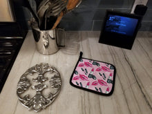Load image into Gallery viewer, Watercolor Diva Lipstick Pot Holders - Set of 2 - Heat-Resistant Kitchen Essentials BB7501PTHD