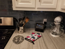 Load image into Gallery viewer, Watercolor Lipstick and Grey Stripes Oven Mitt BB7512OVMT