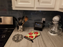 Load image into Gallery viewer, Watercolor Apples and Polkadots Oven Mitt BB7516OVMT