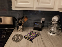 Load image into Gallery viewer, Watecolor Day of the Dead Halloween Oven Mitt BB7519OVMT