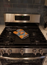 Load image into Gallery viewer, Watecolor Halloween Pumpkins Oven Mitt BB7521OVMT