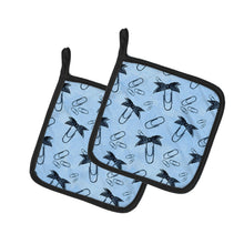 Load image into Gallery viewer, Watercolor Paper Clips Blue Pot Holders - Set of 2 - Heat-Resistant Kitchen Essentials BB7544PTHD