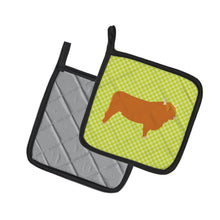 Load image into Gallery viewer, Highland Cow Green Pot Holders - Set of 2 - Heat-Resistant Kitchen Essentials BB7646PTHD
