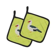 Load image into Gallery viewer, Muscovy Duck Green Pot Holders - Set of 2 - Heat-Resistant Kitchen Essentials BB7690PTHD