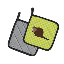 Load image into Gallery viewer, Eurasian Beaver Green Pot Holders - Set of 2 - Heat-Resistant Kitchen Essentials BB7699PTHD