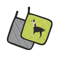 Load image into Gallery viewer, Llama Q' Ara Green Pot Holders - Set of 2 - Heat-Resistant Kitchen Essentials BB7744PTHD