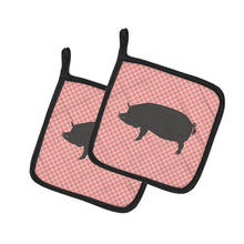 Load image into Gallery viewer, Berkshire Pig Pink Check Pot Holders - Set of 2 - Heat-Resistant Kitchen Essentials BB7933PTHD