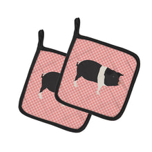 Load image into Gallery viewer, Hampshire Pig Pink Check Pot Holders - Set of 2 - Heat-Resistant Kitchen Essentials BB7939PTHD