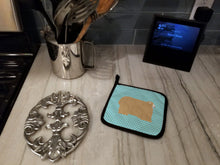 Load image into Gallery viewer, Lincoln Longwool Sheep Blue Check Pot Holders - Set of 2 - Heat-Resistant Kitchen Essentials BB8145PTHD