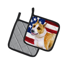 Load image into Gallery viewer, American Staffordshire Patriotic Pot Holders - Set of 2 - Heat-Resistant Kitchen Essentials BB9644PTHD