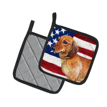 Load image into Gallery viewer, Dachshund Patriotic Pot Holders - Set of 2 - Heat-Resistant Kitchen Essentials BB9652PTHD