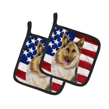 Load image into Gallery viewer, German Shepherd Patriotic Pot Holders - Set of 2 - Heat-Resistant Kitchen Essentials BB9654PTHD