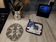 Load image into Gallery viewer, Papillon Patriotic Pot Holders - Set of 2 - Heat-Resistant Kitchen Essentials BB9657PTHD