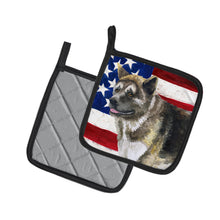Load image into Gallery viewer, American Akita Patriotic Pot Holders - Set of 2 - Heat-Resistant Kitchen Essentials BB9669PTHD