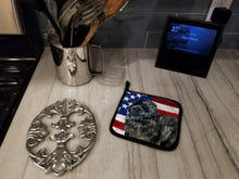 Load image into Gallery viewer, Newfoundland Patriotic Pot Holders - Set of 2 - Heat-Resistant Kitchen Essentials BB9671PTHD