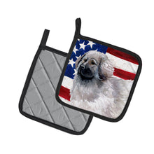 Load image into Gallery viewer, Moscow Watchdog Patriotic Pot Holders - Set of 2 - Heat-Resistant Kitchen Essentials BB9673PTHD