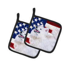 Load image into Gallery viewer, Samoyed Patriotic Pot Holders - Set of 2 - Heat-Resistant Kitchen Essentials BB9691PTHD