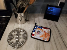 Load image into Gallery viewer, Akita Patriotic Pot Holders - Set of 2 - Heat-Resistant Kitchen Essentials BB9703PTHD