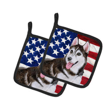 Load image into Gallery viewer, Siberian Husky #2 Patriotic Pot Holders - Set of 2 - Heat-Resistant Kitchen Essentials BB9712PTHD