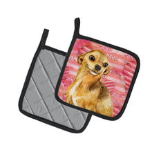 Load image into Gallery viewer, Chihuahua Love Pot Holders - Set of 2 - Heat-Resistant Kitchen Essentials BB9745PTHD