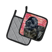 Load image into Gallery viewer, Newfoundland Love Pot Holders - Set of 2 - Heat-Resistant Kitchen Essentials BB9758PTHD