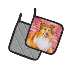Load image into Gallery viewer, Sheltie Love Pot Holders - Set of 2 - Heat-Resistant Kitchen Essentials BB9807PTHD