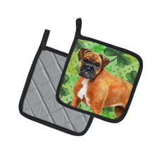 Load image into Gallery viewer, German Boxer St Patrick's Pot Holders - Set of 2 - Heat-Resistant Kitchen Essentials BB9814PTHD