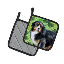 Load image into Gallery viewer, Bernese Mountain Dog St Patrick's Pot Holders - Set of 2 - Heat-Resistant Kitchen Essentials BB9819PTHD