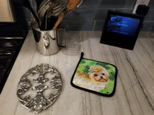 Load image into Gallery viewer, Morkie St Patrick's Pot Holders - Set of 2 - Heat-Resistant Kitchen Essentials BB9842PTHD