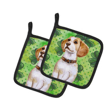 Load image into Gallery viewer, Beagle St Patrick's Pot Holders - Set of 2 - Heat-Resistant Kitchen Essentials BB9860PTHD