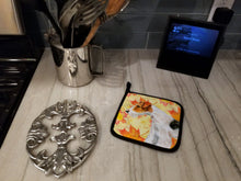 Load image into Gallery viewer, Fox Terrier Fall Pot Holders - Set of 2 - Heat-Resistant Kitchen Essentials BB9911PTHD