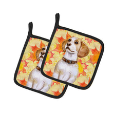 Load image into Gallery viewer, Beagle Fall Pot Holders - Set of 2 - Heat-Resistant Kitchen Essentials BB9947PTHD