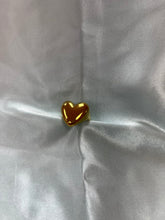 Load image into Gallery viewer, Chunky Heart Titanium Ring