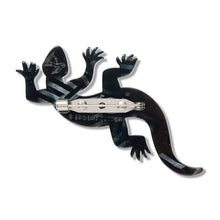 Load image into Gallery viewer, Jurutu (Lizard) Brooch by Erstwilder