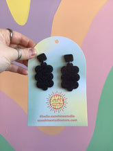 Load image into Gallery viewer, Got Her Groove Back Earrings