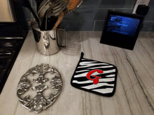 Load image into Gallery viewer, Monogram Initial G Zebra Red Pot Holders - Set of 2 - Heat-Resistant Kitchen Essentials CJ1024-GPTHD