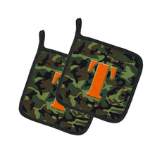 Load image into Gallery viewer, Letter T Monogram - Camo Green Pot Holders - Set of 2 - Heat-Resistant Kitchen Essentials CJ1030-TPTHD