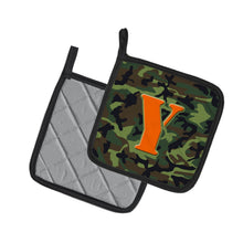 Load image into Gallery viewer, Letter Y Monogram - Camo Green Pot Holders - Set of 2 - Heat-Resistant Kitchen Essentials CJ1030-YPTHD