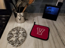 Load image into Gallery viewer, Monogram Initial V Maroon and White Pot Holders - Set of 2 - Heat-Resistant Kitchen Essentials CJ1032-VPTHD