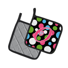 Load image into Gallery viewer, Monogram Initial O Polkadots and Pink Pot Holders - Set of 2 - Heat-Resistant Kitchen Essentials CJ1038-OPTHD